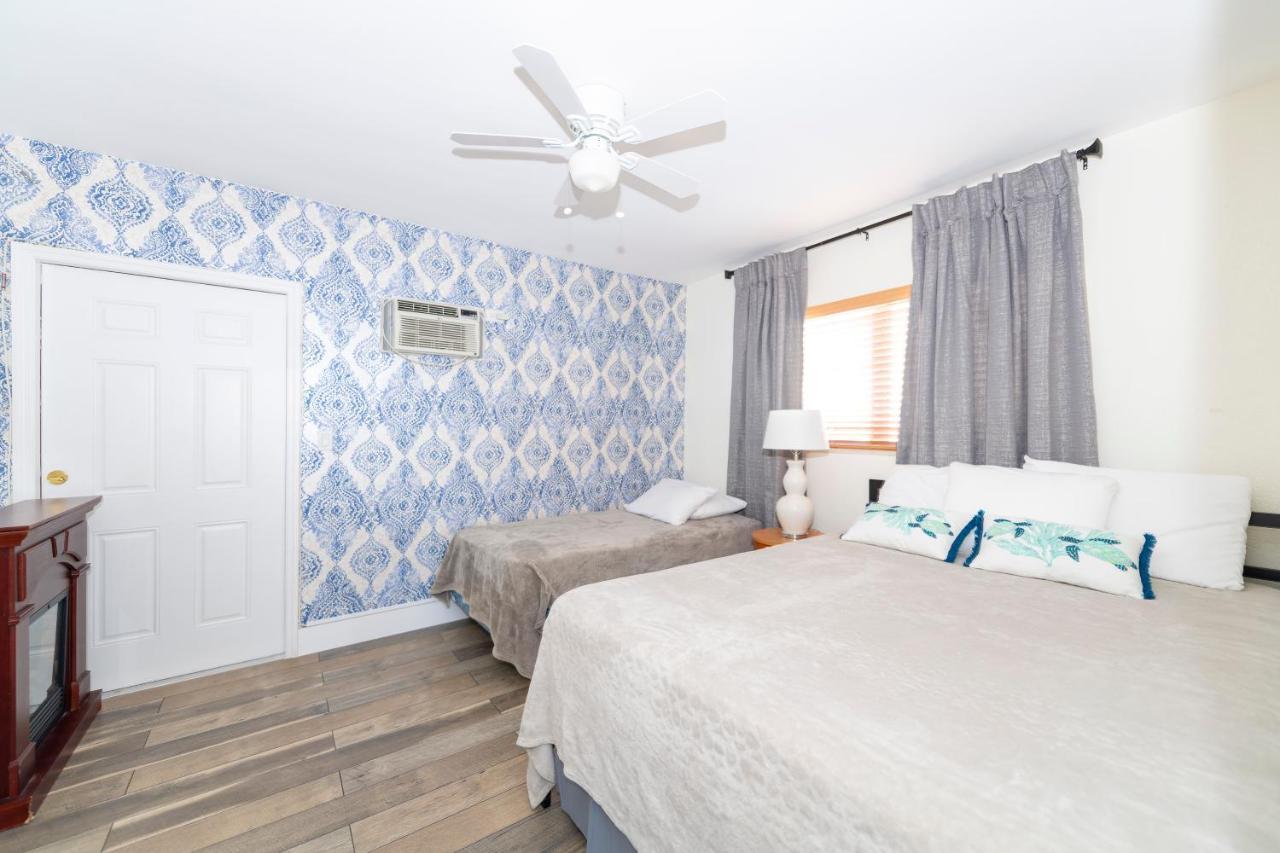 Tropic Isle Hotel & Apartment Hollywood Bagian luar foto