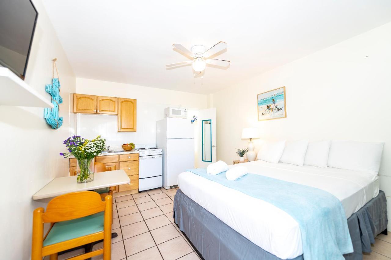 Tropic Isle Hotel & Apartment Hollywood Bagian luar foto