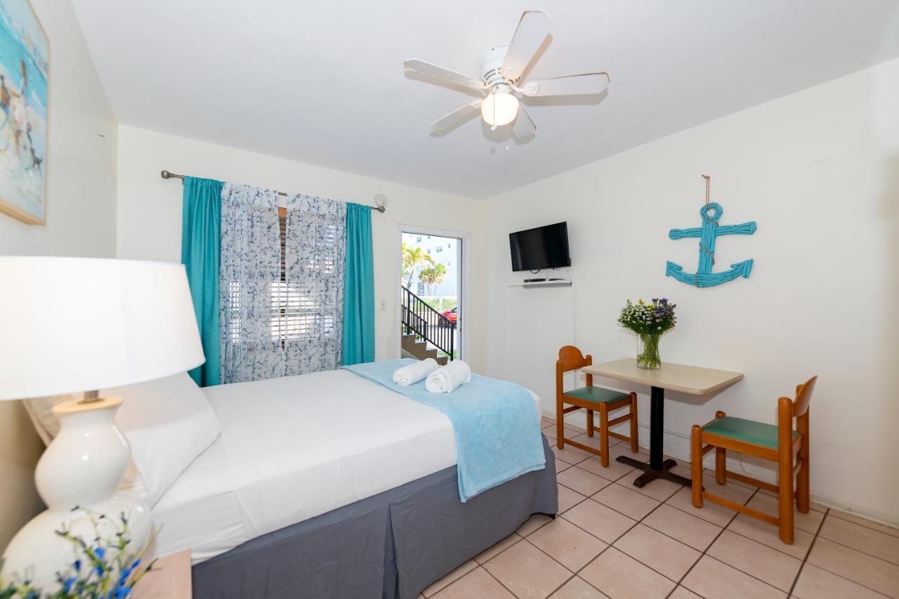 Tropic Isle Hotel & Apartment Hollywood Bagian luar foto