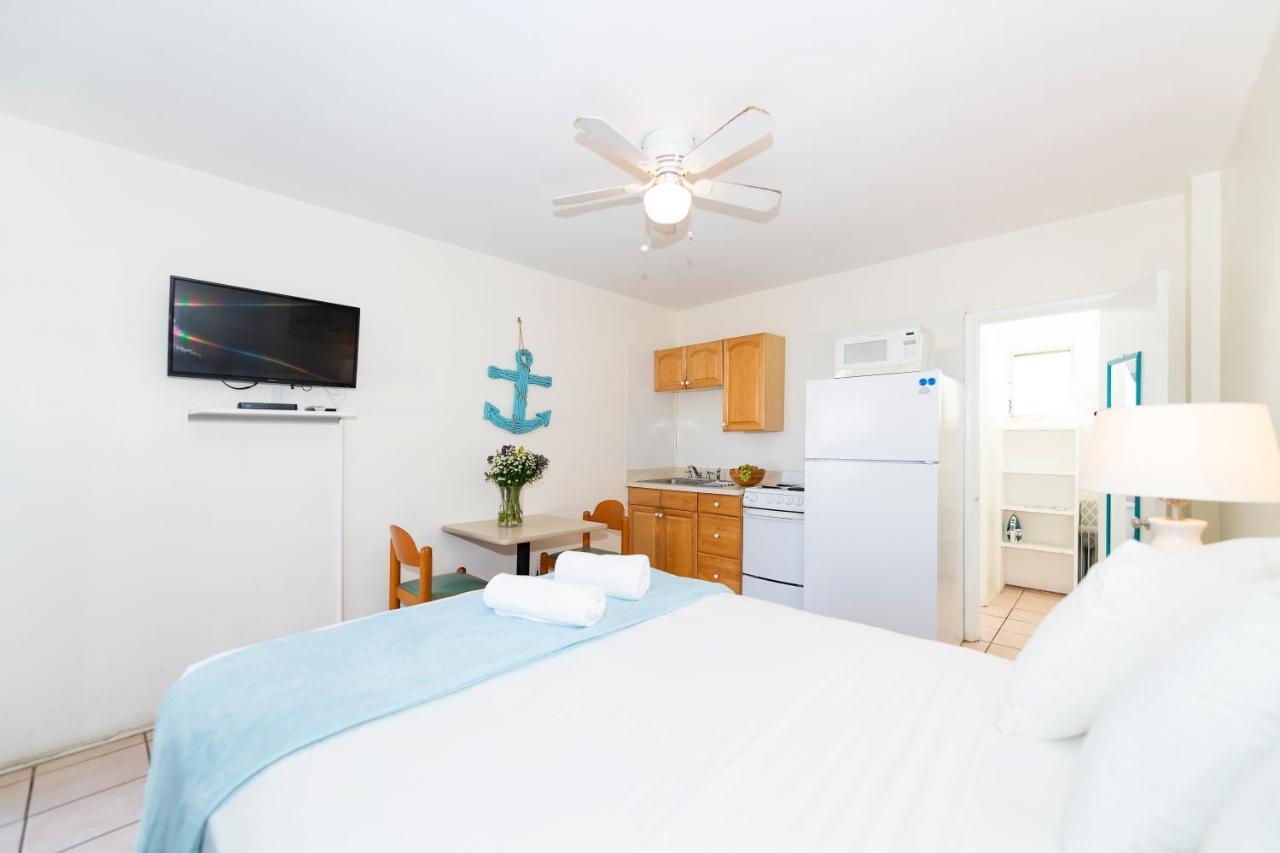 Tropic Isle Hotel & Apartment Hollywood Bagian luar foto